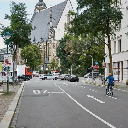 Casanando Lamaison - Exklusiv In Ruhiger Zoo Und Citylage Apartment